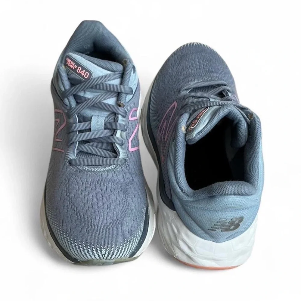 New Balance Blue and Pink Women's Sneakers - Picture 3 of 11